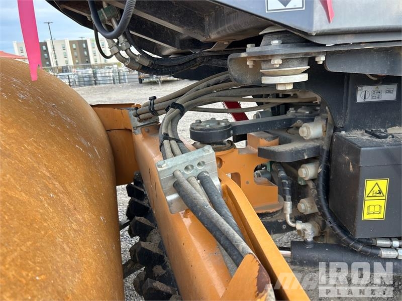 CASE SV207E 66" Smooth Drum Compactor Padfoot Drum Comp Single drum rollers