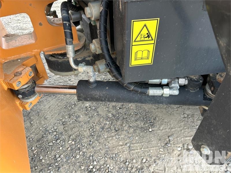 CASE SV207E 66" Smooth Drum Compactor Padfoot Drum Comp Single drum rollers