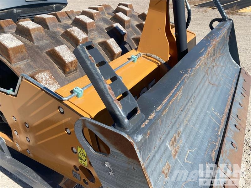 CASE SV207E Padfoot Drum Compactor Грунтовые катки