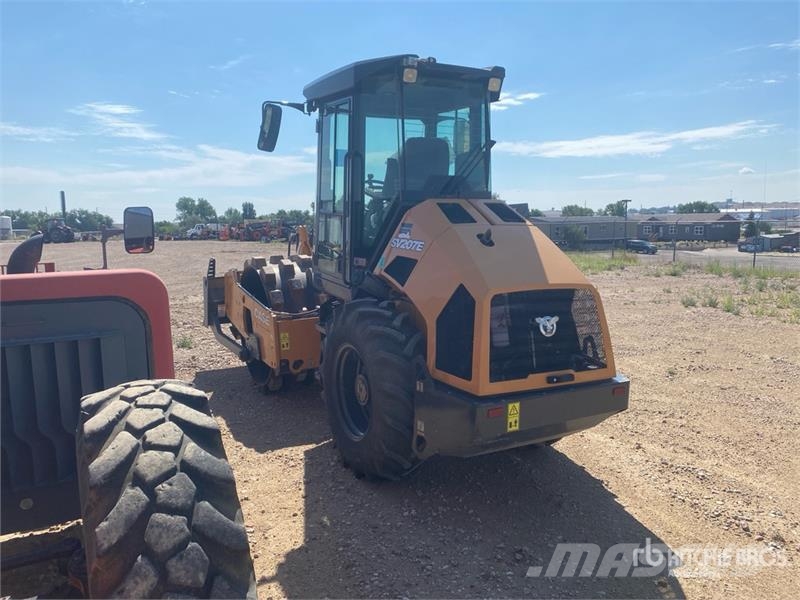 CASE SV207E Padfoot Drum Compactor Vienvalča grunts veltņi