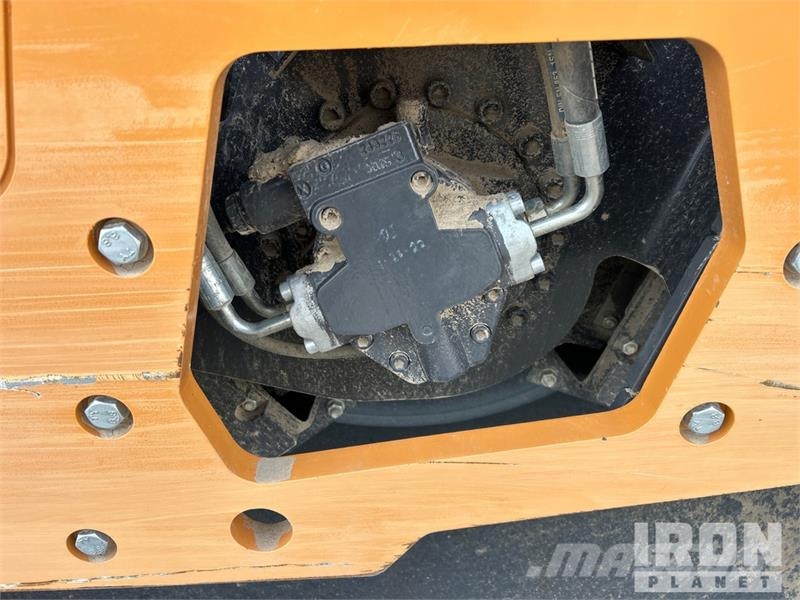 CASE SV207E Smooth Drum Compactor Valjci sa jednim bubnjem