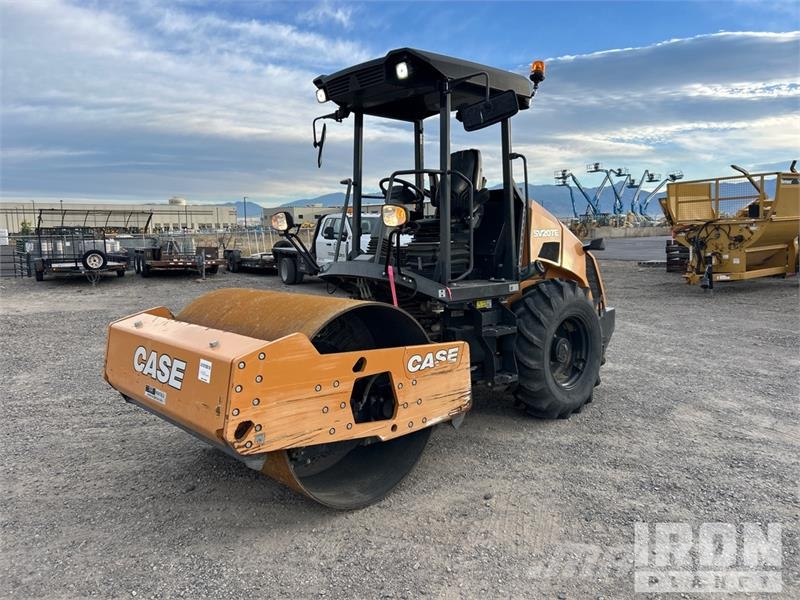 CASE SV207E Smooth Drum Compactor Valjci sa jednim bubnjem