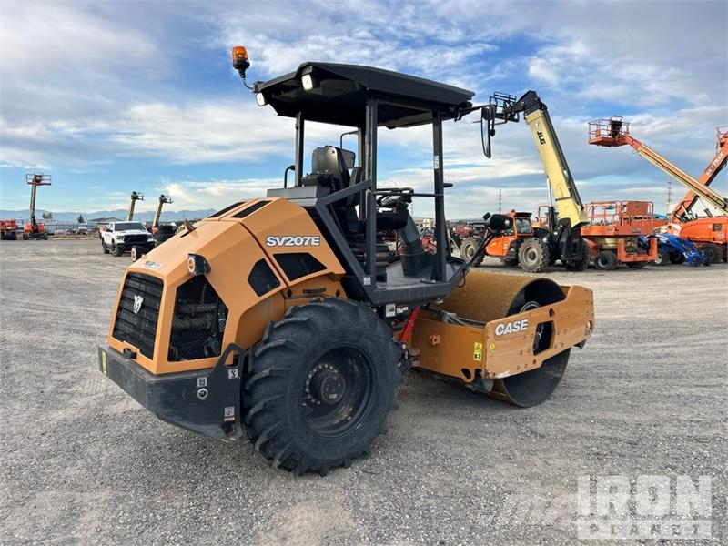 CASE SV207E Smooth Drum Compactor Valjci sa jednim bubnjem
