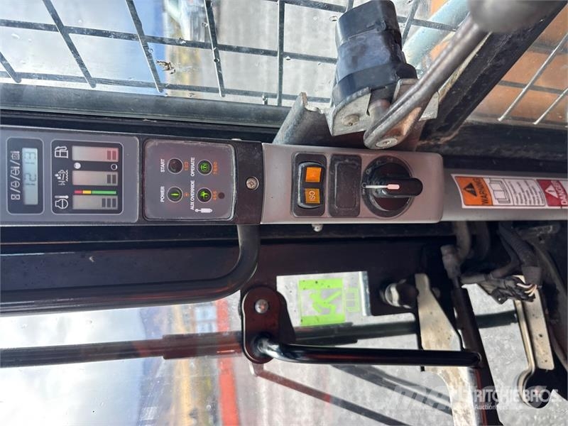 CASE SV340 Skid steer loaders