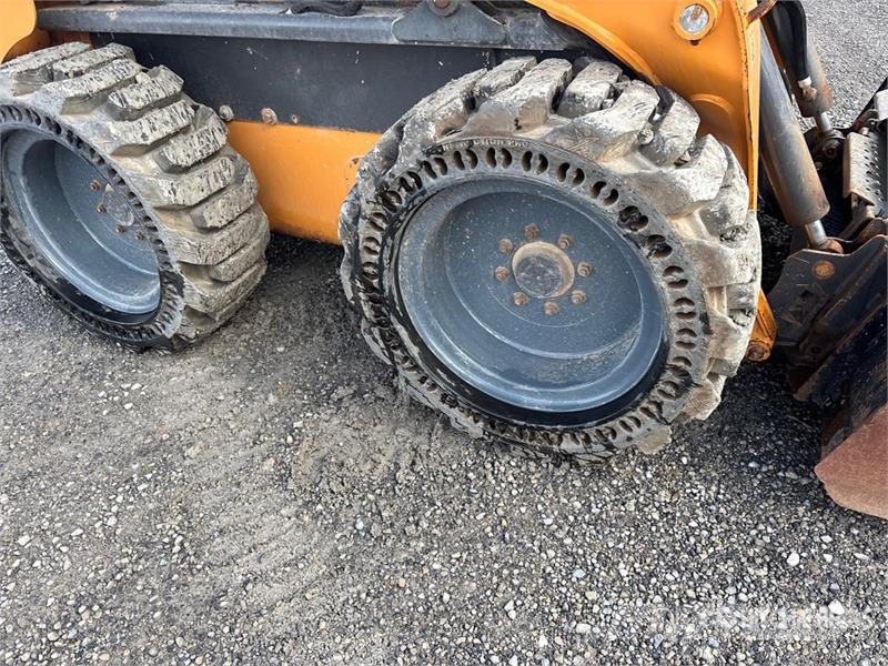 CASE SV340 Skid steer loaders