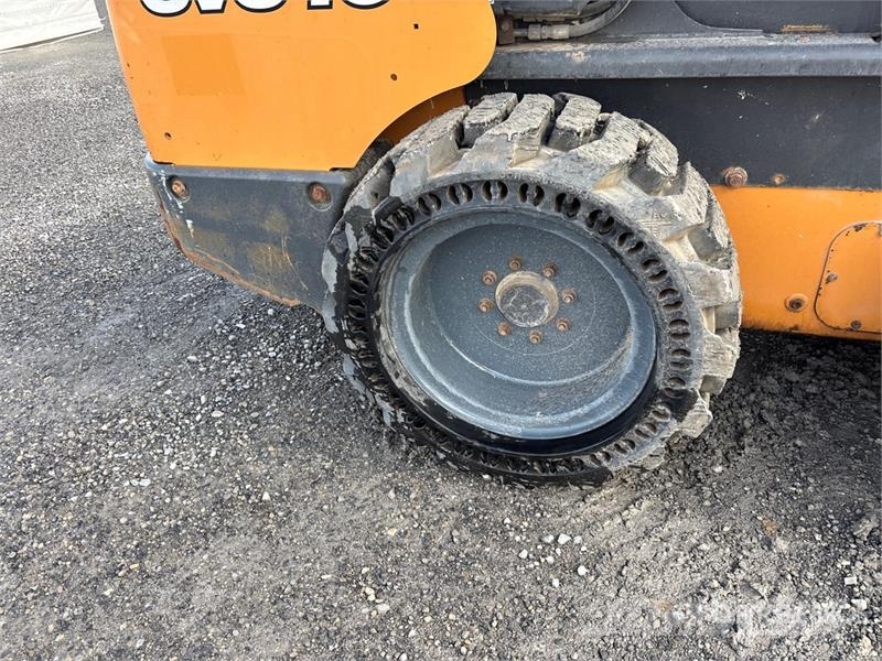 CASE SV340 Skid steer loaders