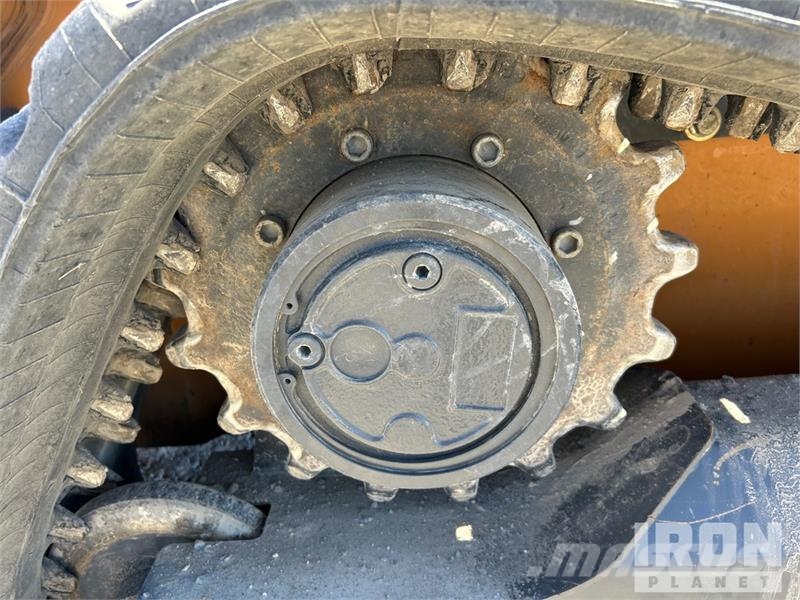 CASE TV450B لوادر انزلاقية التوجيه