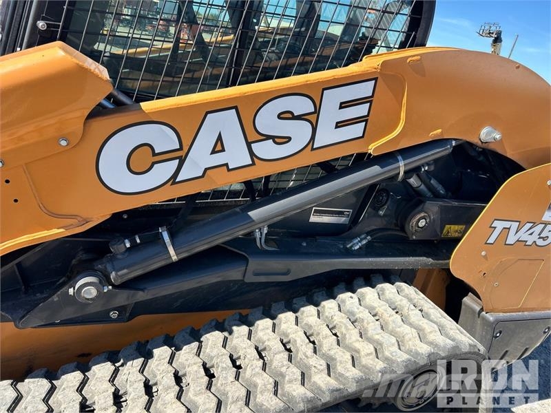 CASE TV450B لوادر انزلاقية التوجيه