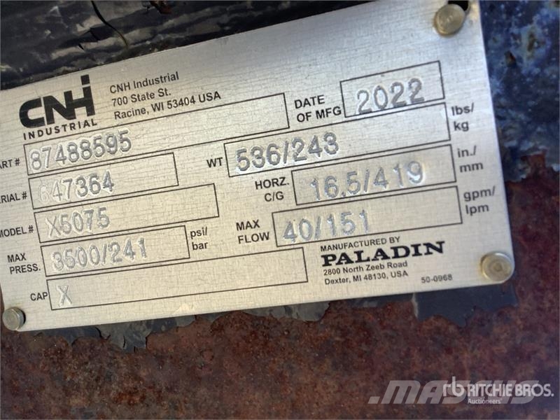 CASE X5075 Auger Attachment Taladros