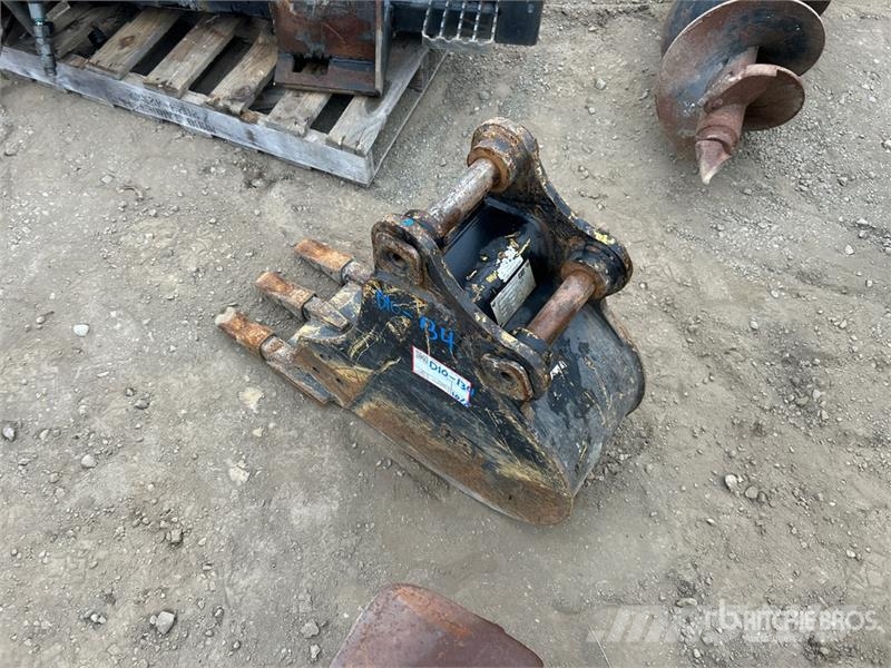 CAT 12 in 0.06 cyd Digging Excavator Bucket 鏟斗