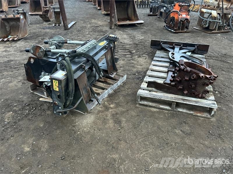CAT 12 in Skid Steer Planer (Inoperable) Other components