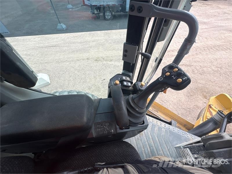 CAT 12M2 AWD AWD Motor Grader Грейдеры