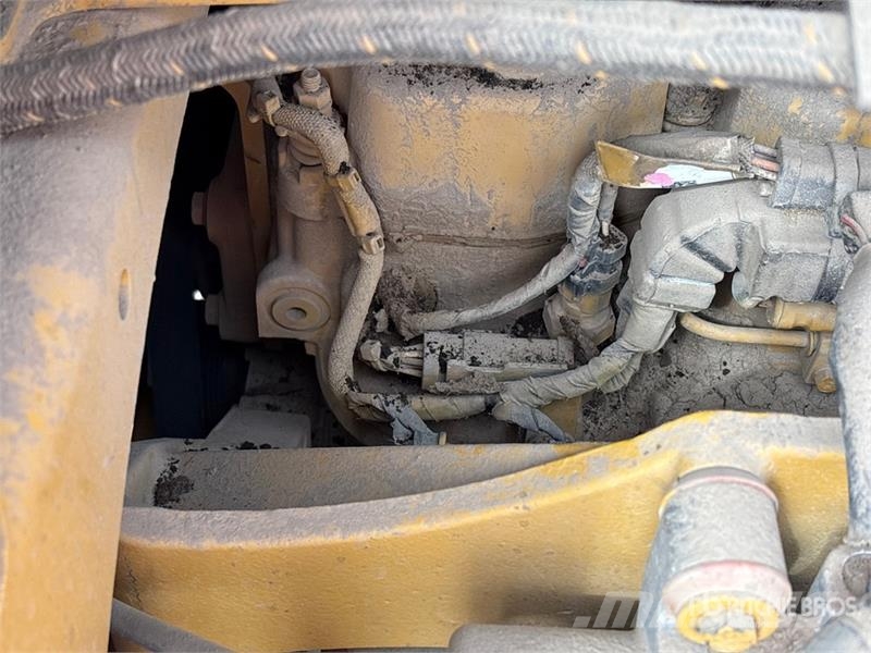 CAT 12M2 AWD AWD Motor Grader Грейдеры