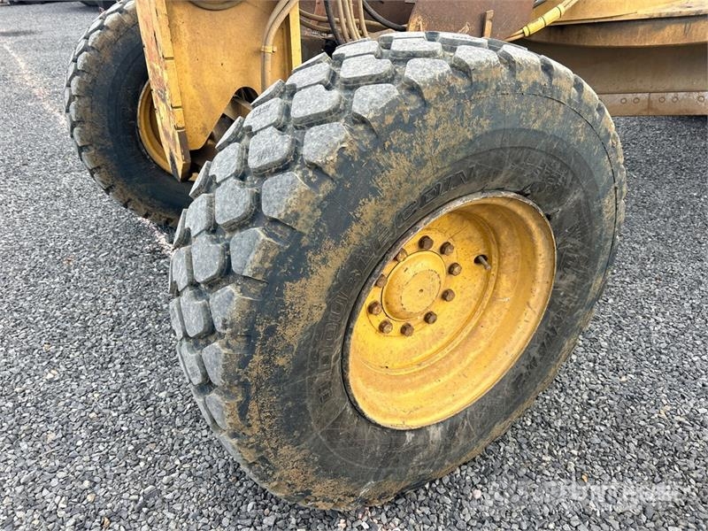 CAT 140H Motor Grader Grejdery