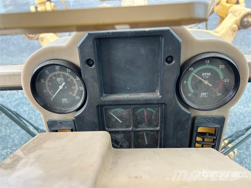 CAT 140H Motor Grader Grejdery