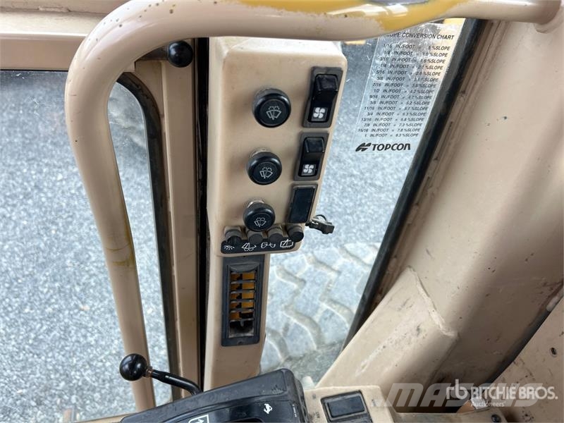 CAT 140H Motor Grader Grejdery