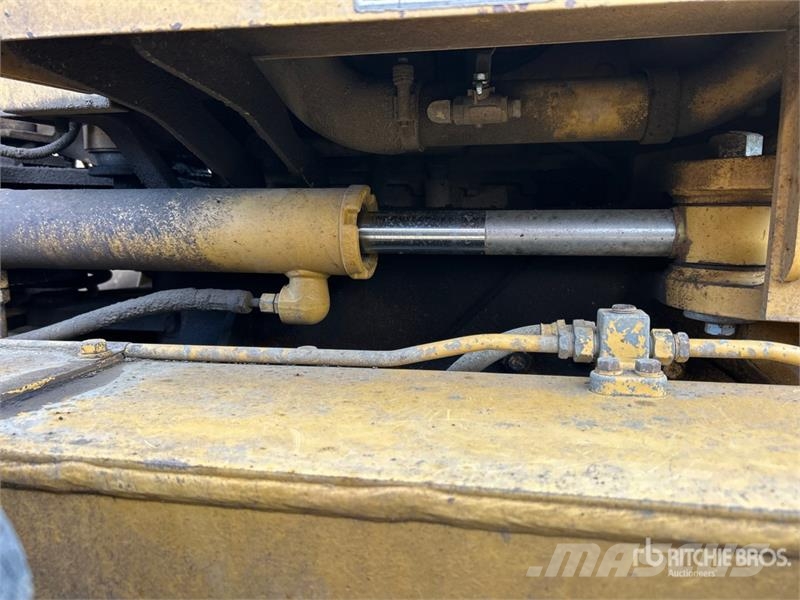 CAT 140H Motor Grader Grejdery