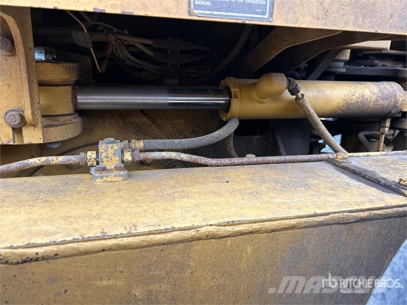 CAT 140H Motor Grader Grejdery
