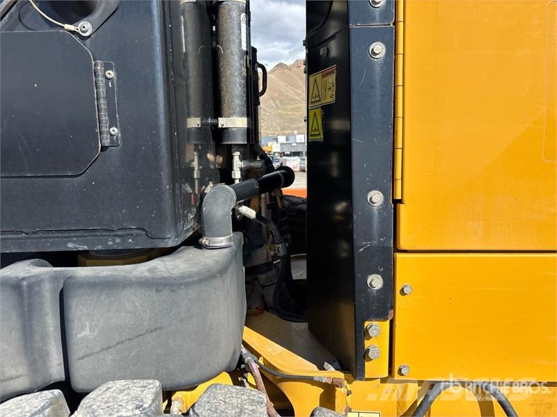 CAT 140M2 AWD Motor Grader Gréderek