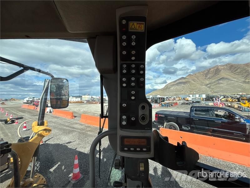 CAT 140M2 AWD Motor Grader Gréderek