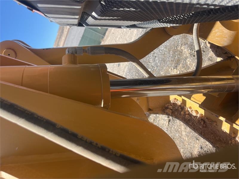 CAT 140M2 Motor Grader معدات تمهيد الطرق