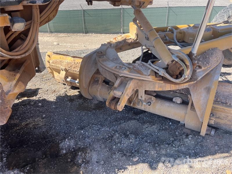 CAT 140M2 Motor Grader معدات تمهيد الطرق