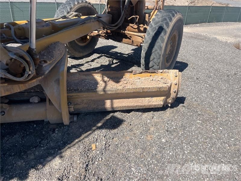 CAT 140M2 Motor Grader معدات تمهيد الطرق