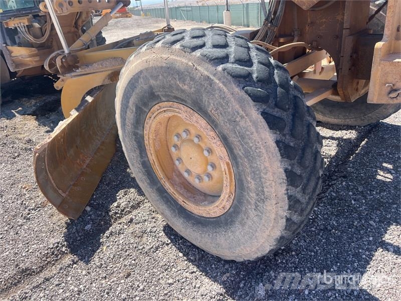 CAT 140M2 Motor Grader معدات تمهيد الطرق