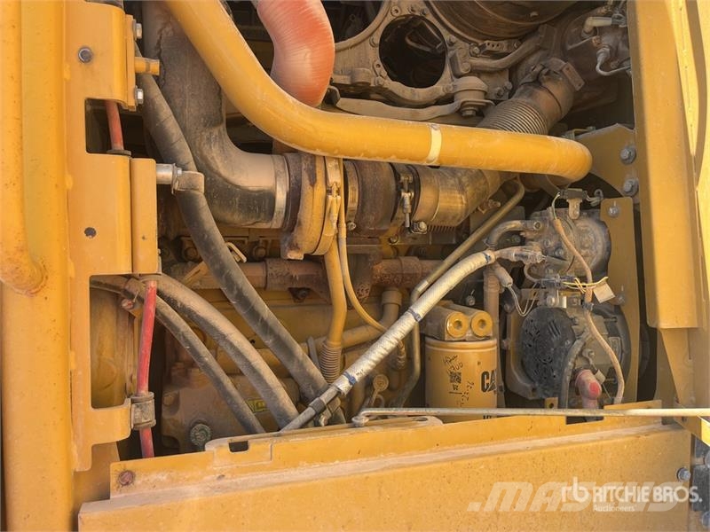 CAT 140M2 Motor Grader معدات تمهيد الطرق