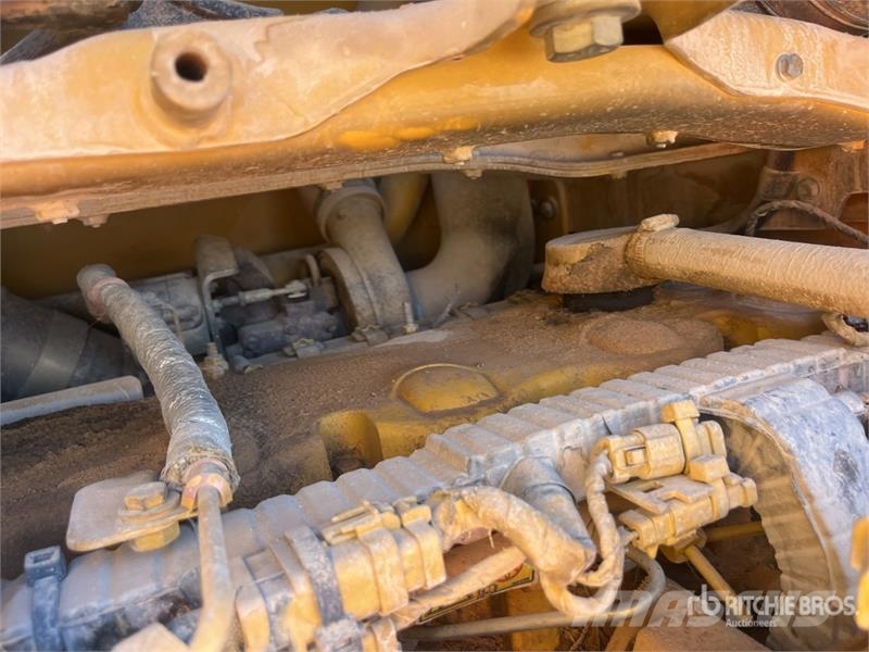 CAT 140M2 Motor Grader معدات تمهيد الطرق