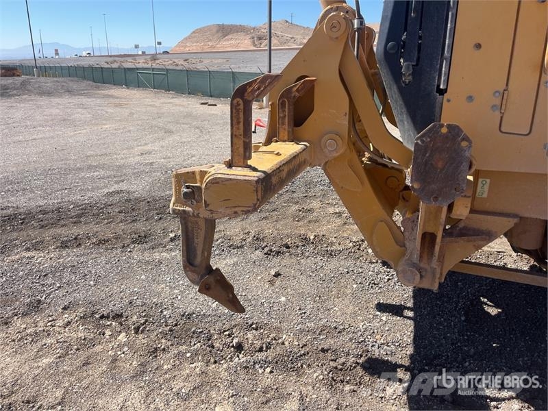 CAT 140M2 Motor Grader معدات تمهيد الطرق