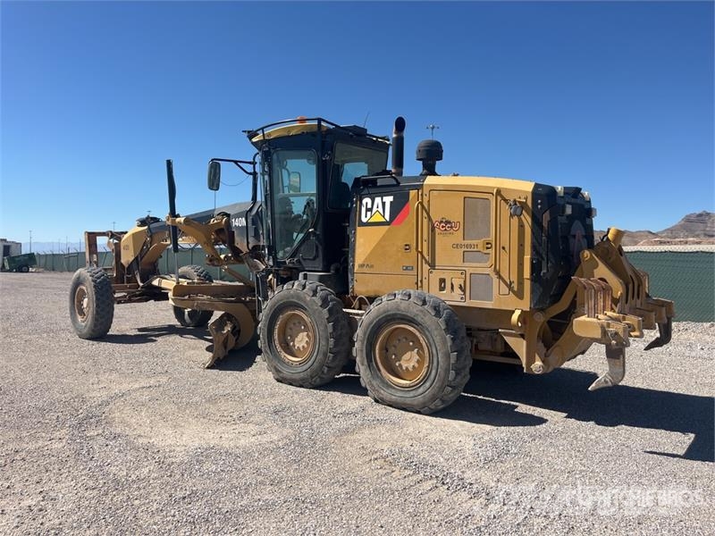 CAT 140M2 Motor Grader معدات تمهيد الطرق