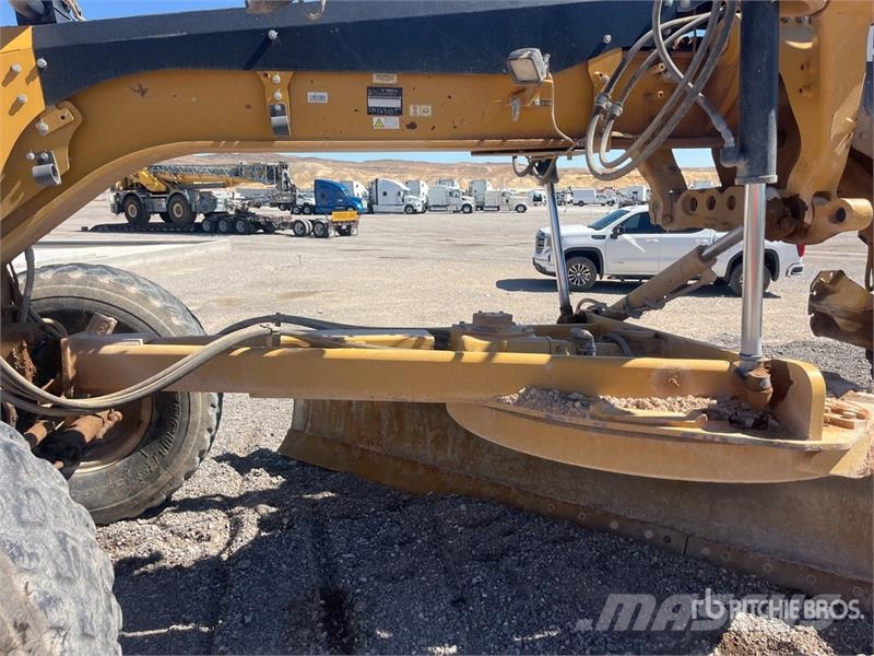 CAT 140M2 Motor Grader معدات تمهيد الطرق