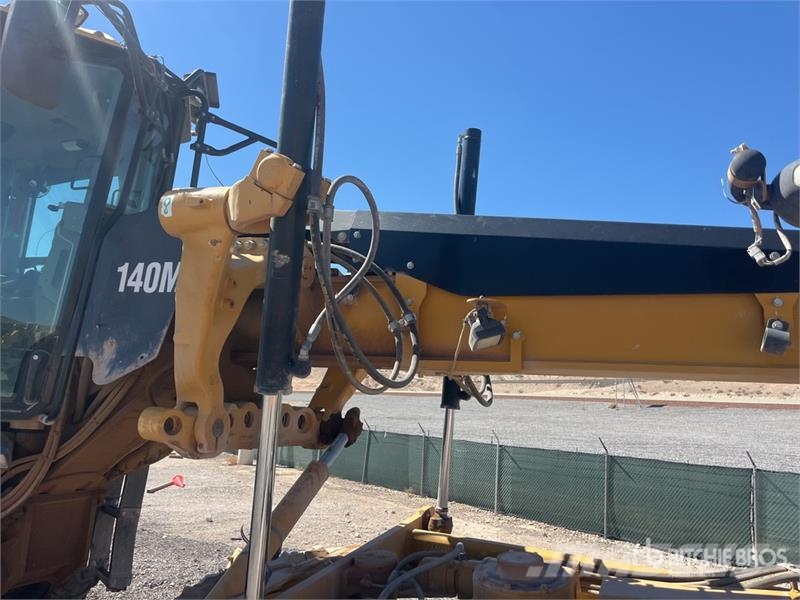 CAT 140M2 Motor Grader معدات تمهيد الطرق