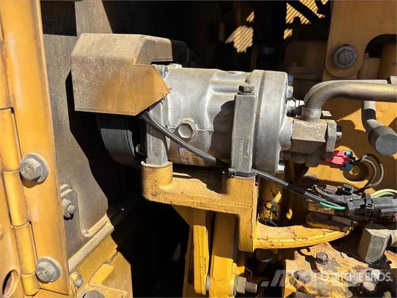CAT 143H AWD Motor Grader Niveleuse