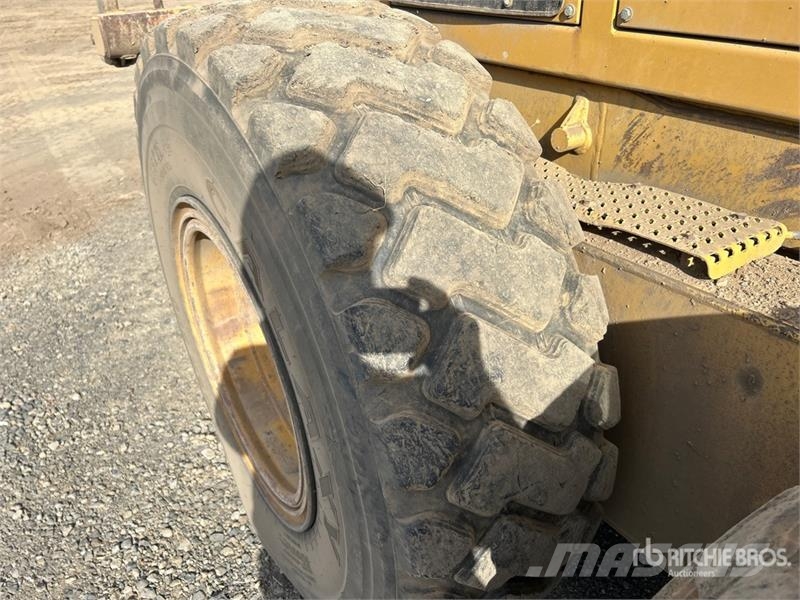 CAT 160M VHP Motor Grader Грейдеры