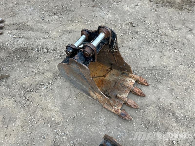 CAT 18 in Digging Excavator Bucket Buckets