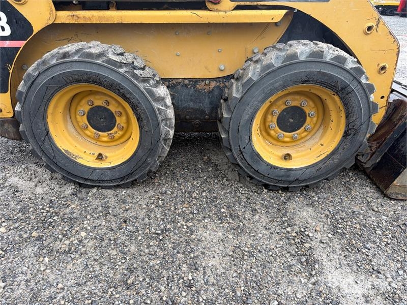 CAT 226B Minilæsser - skridstyret
