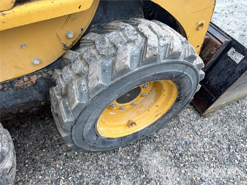 CAT 226B Minilæsser - skridstyret