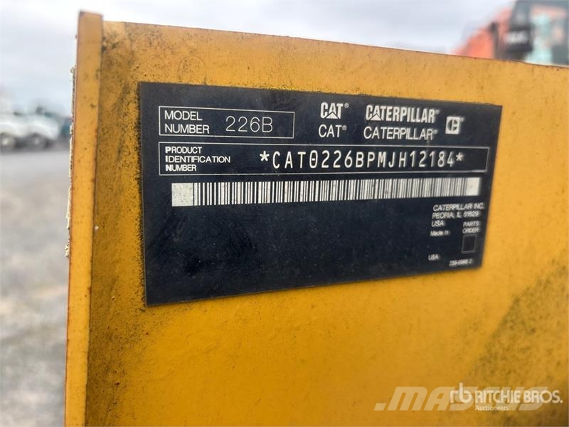 CAT 226B2 Schrankladers