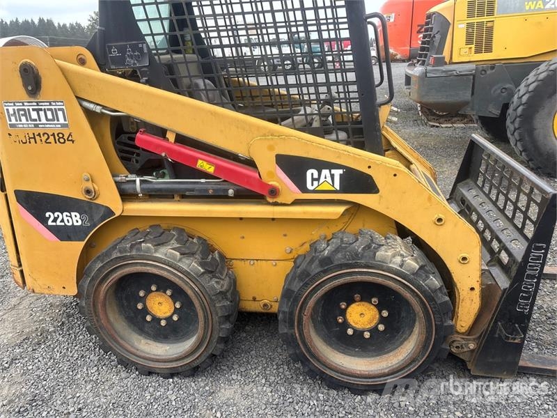 CAT 226B2 Schrankladers