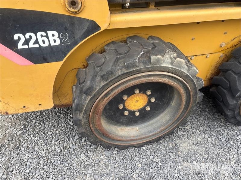 CAT 226B2 Schrankladers