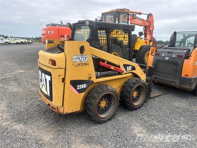 CAT 226B2 Schrankladers