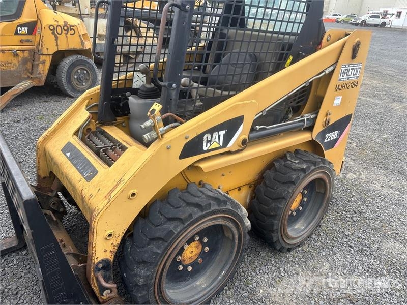 CAT 226B2 Schrankladers
