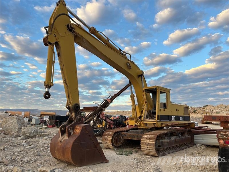 CAT 235BH Tracked Excavator Roomikekskavaatorid
