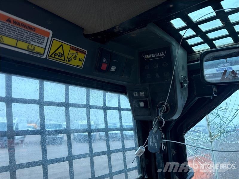 CAT 236B3 Skid Steer Loader Lietoti riteņu kompaktiekrāvēji