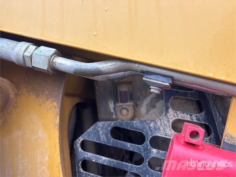 CAT 236B3 Skid Steer Loader Lietoti riteņu kompaktiekrāvēji