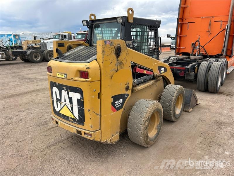 CAT 236B3 Two-Speed Skid Steer Loader Minilæsser - skridstyret