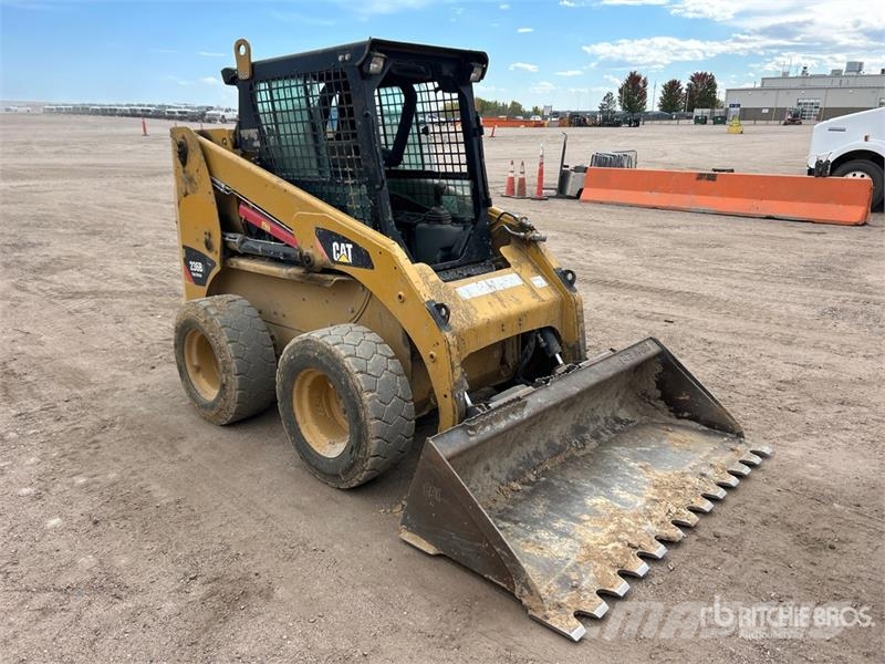 CAT 236B3 Two-Speed Skid Steer Loader Minilæsser - skridstyret