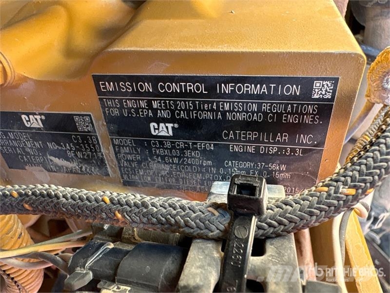 CAT 236D Kompaktlaadurid